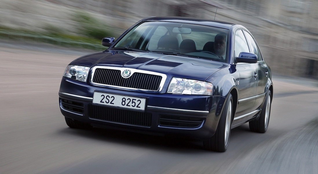 Naftový šestiválec má problémy s chlazením. Jeho vačky jsou choulostivé.