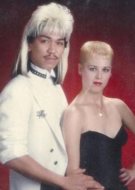 Asi mají stejného kadeřníka.