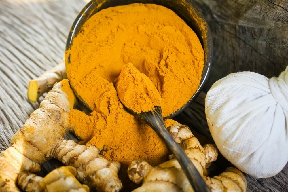 Kurkuma – ta v sobě obsahuje látku zvanou kurkumin, která má protizánětlivé účinky a zabraňuje ukládání tuku.
