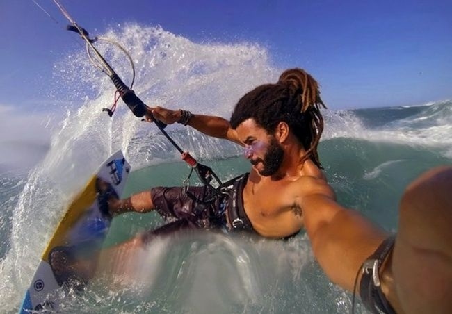Nesněte o kitesurfingu. Prostě do toho jděte! Rádi byste uměli hrát na housle nebo tancovat hip-hop? Je čas o tom přestat jen přemýšlet a přejít od teorie k praxi.