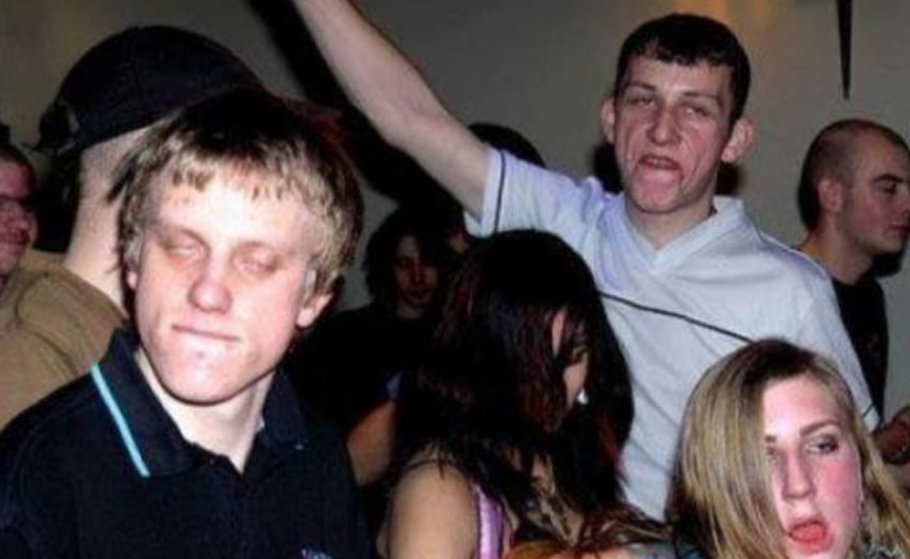 Tak trochu zombie party.