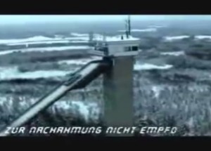 Šílená jízda Audi na skokanském můstku