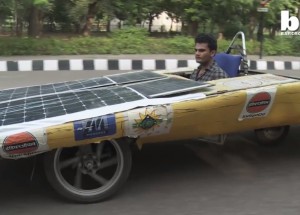 Nebudete věřit, jaké auto na solární pohon sestrojili studenti