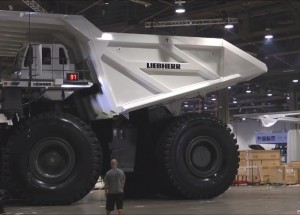 Tak vypadá největší Dump Truck na světě