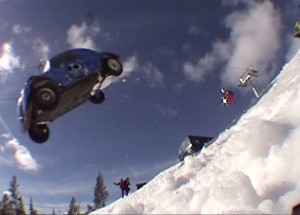 Které auto skočí dál?