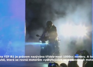 Zběsilá jízda na plný výkon stroje!