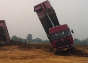 Vychutnejte si nové květnové autohavárie