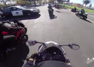 Kdo bude mít na vrh? MOTORKÁŘI VS POLICIE