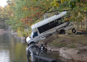 Udělali z autobusu podvodní atrakci?