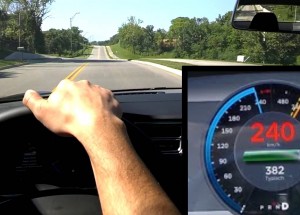 Tahle Tesla se rozjede z nuly na sto za 3.6 sekundy!