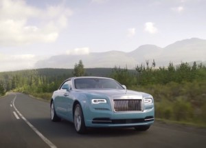 Už jste se seznámili s luxusním autem roku?