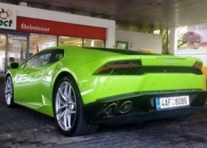 Toto Lamborhini Huracan je na prodej za 180 tisíc Kč. Má to ale jednu vadu!