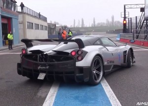 Pracuje za hanici mažnosti - Huayra BC