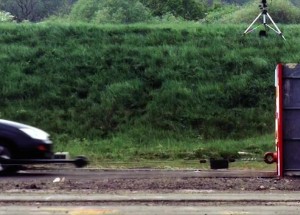 Co se stane, když nabouráte ve 200 km/h rychlosti? Výsledek experimentu vás nenechá v klidu!