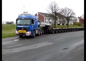 Uhodnete, kolik metrů měří tento náklaďák?