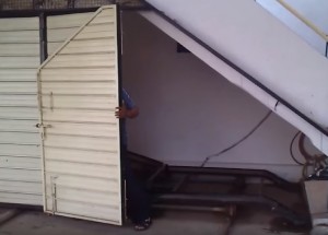 Nevěděl kam v přelidněné čtvrti zaparkovat auto. Jeho nápad inspiroval tisíce lidí!