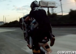 Koukni, jak vypadá v historii nejlepší stavění mašiny na jedno kolo!