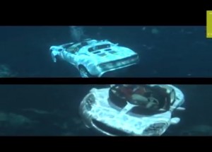 Létající první auto pod vodou