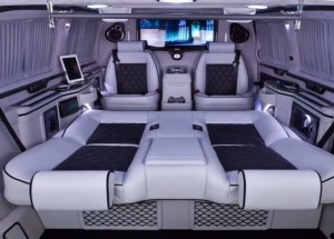 Nahlédněte do interiéru dodávky, určené pro podnikatele