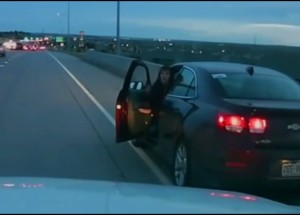 Sledujte, co provede tento řidič – kompilace srpen 2016