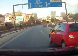 Sestřih nehod na českých silnicích. Z tohoto vás těžce zamrazí!