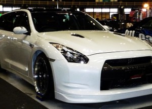 Už jste někdy viděli Nissan GTR v kombíku? Tenhle výtvor je opravdu šílený!