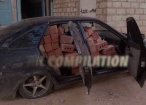 Nevíte, jak převést cihly? – nové humorné videa 2016