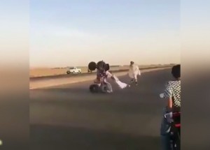 Zvládne kolotoč se čtyřkolkou?