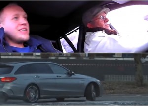 Driftující závodník maskovaný za dědu vyděsil přivolané techniky. Povedený žert!