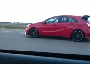 Řidič Focusu RS si chtěl dokazovat mužství a vyzval na závod Mercedes. Pak ale litoval!