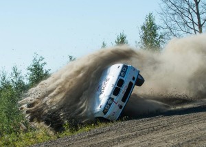 Hromadná nehoda v RALLYE!