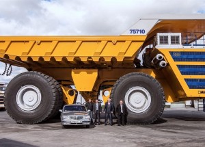 Největší náklaďák na světě!