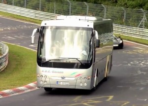 Nejpodivnější kousky zachycené na Nürburgringu. Tohle nepochopíte!