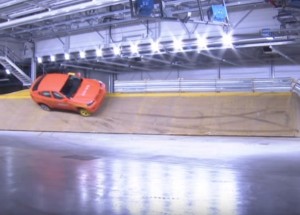 Podívejte se, jak BMW testuje bezpečnost při bouračce. Bezpečnost na prvním místě!