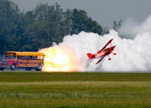 Pojďte se podívat na nejrychlejší autobus na světě. Nepochopíte, jak rychle maže!
