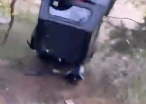 Těmto Čechům se povedlo něco neskutečného. Zničili nezničitelné auto!