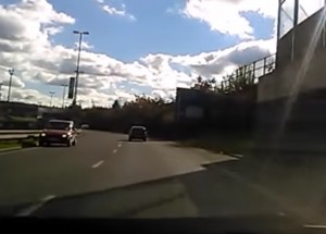 Žena jela po magistrále v Plzni se svým Opelem Corsa v protisměru!