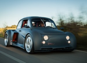 Upravili Fiatu 500 motor a stalo se u něj 600koňové monstrum!