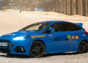 Dokáže si poradit nový Focus RS se sjezdovkou? Musíte vidět jak tohle auto řádí!