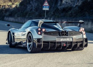 Top 10 nejdražších aut světa roku 2017. Kam se až ceny vyšplhají?