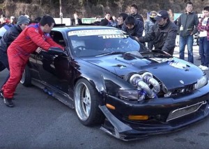 Turbo nebo tryskový motor. Tento japonský tuner má šílené nápady a nezná meze.