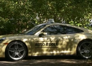 Překvapení pro závěrečnou zkoušku z autoškoly. Sleduj jak to dopadlo!