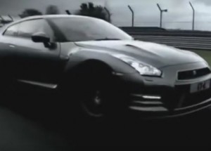 Výroba sportovního Nissanu GTR