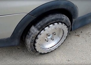 Pulzující pneumatiky, které vyřeší trápení s parkováním jednou provždy!