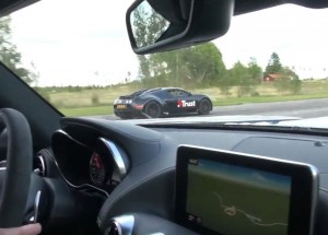 Porovnání Mercedesu-AMG GT s Bugatti Veyronem ve velmi krátkém a jednoznačném testu