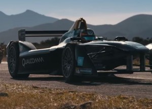 Zrychlení z 0 na 100 za 3 vteřiny - tento souboj si nemůžete nechat ujít