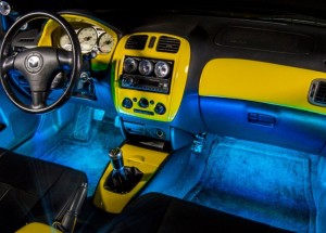 Jak do auta nainstalovat LEDky? Máme pro vás jednoduchý návod!