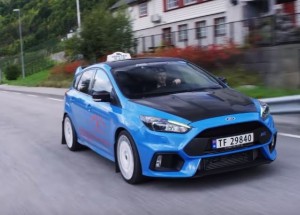 Ford Focus RS jako taxi? Zákazníci to zbožňují