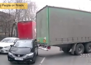 Ruská ohleduplnost a vynalézavost na silnici nezná mezí