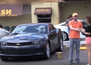 Zlatokopka odmítne umývače aut. Jakého se dočká překvapení?